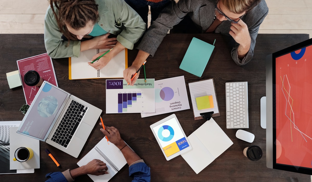 De los briefings infinitos a la claridad: cómo planificar proyectos audiovisuales con una sola plataforma